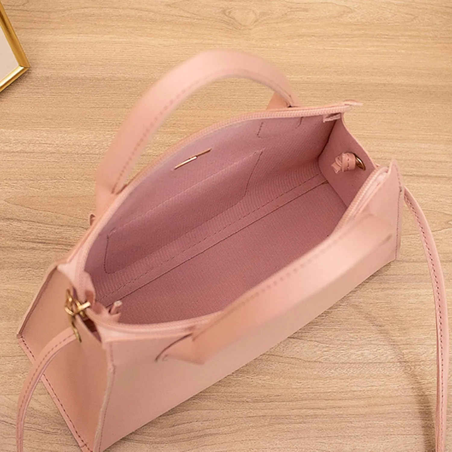 Anti Theft Shoulder Bags for Woman Crossbody Purses and Handbags Lightweight Pocketbook Trendy Clutch Saddle Bag(One Size)