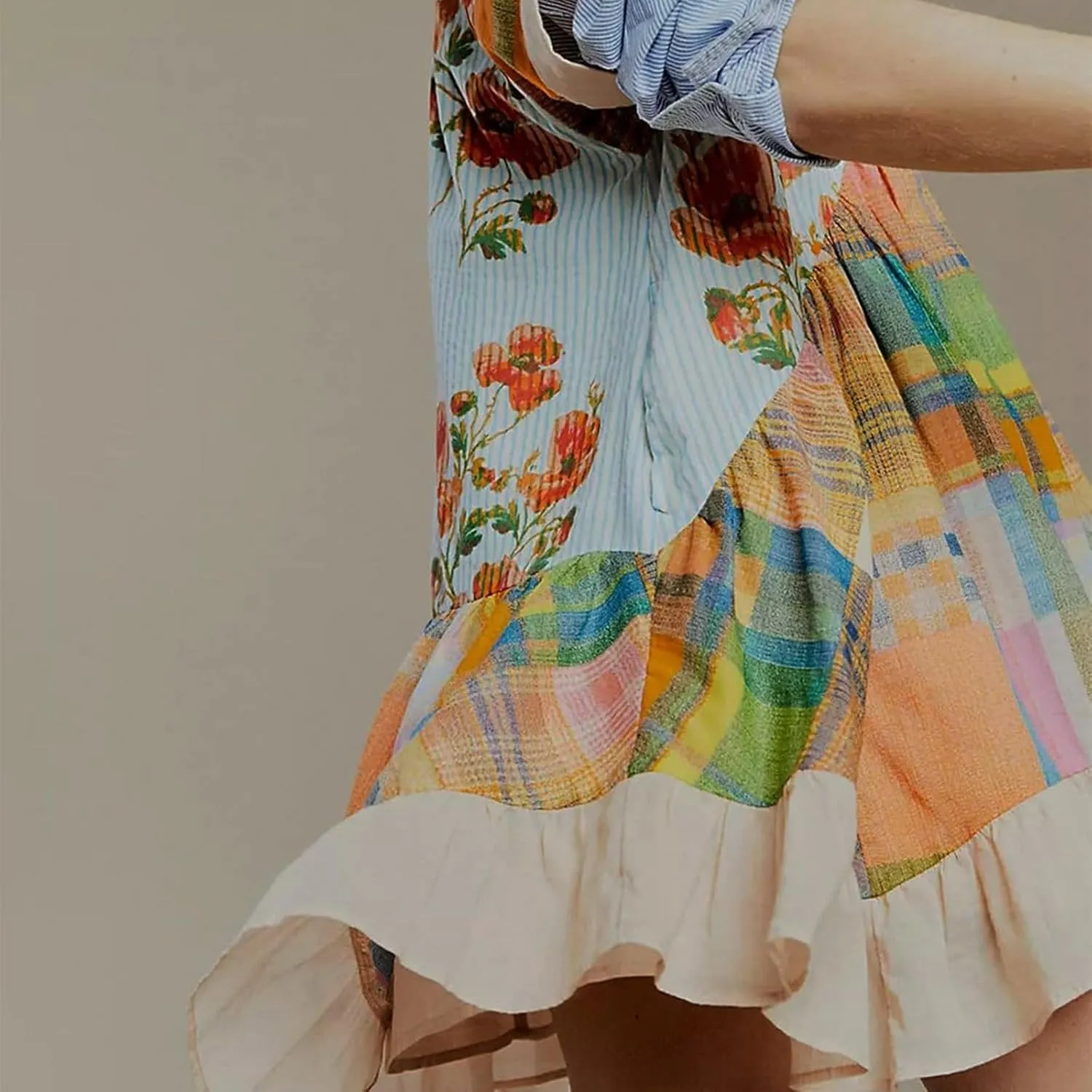 Boho Summer Dresses for Women Short Y2k Babydoll Dress Ruffle Mini Dress Deep V-Neck Casual Floral Tropical Sundress