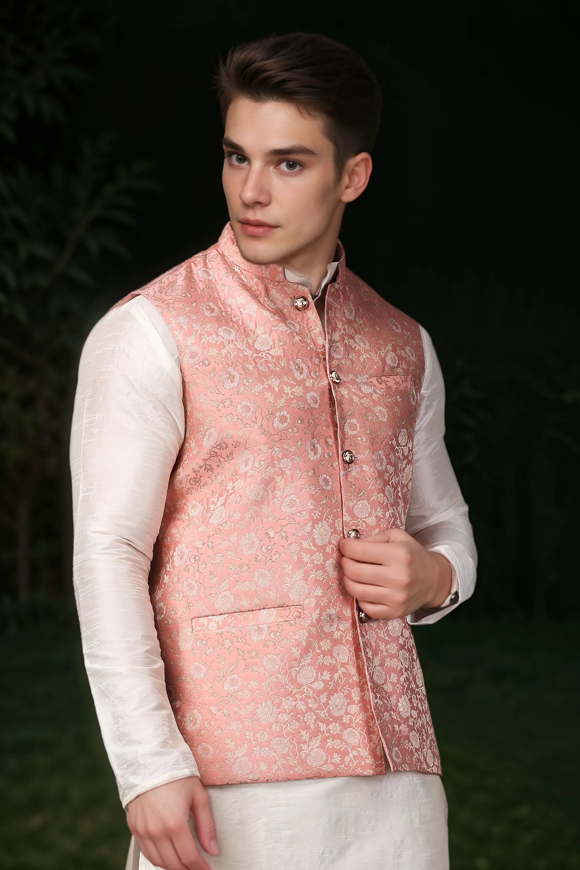 Coral Melody Brocade Vasket