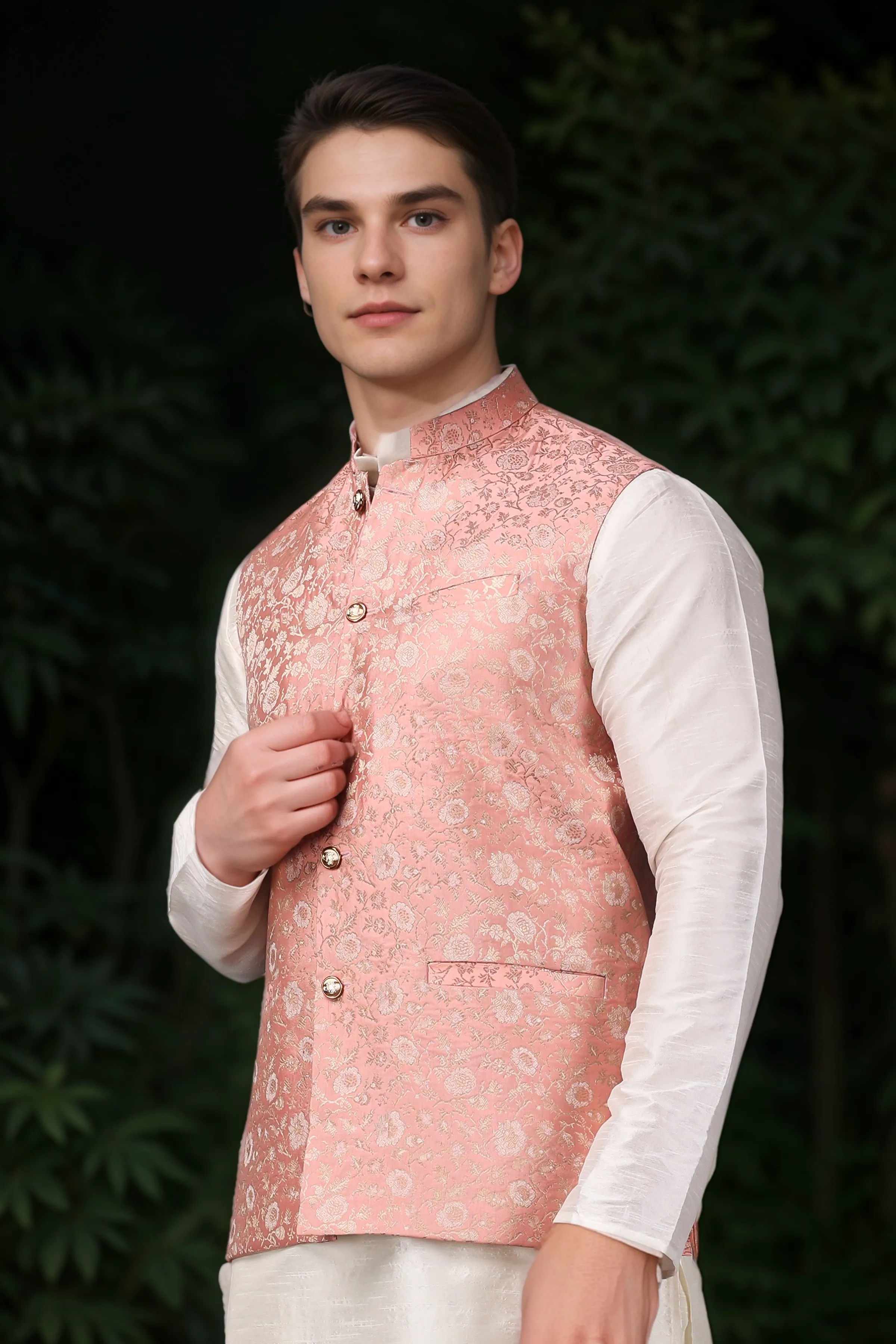 Coral Melody Brocade Vasket