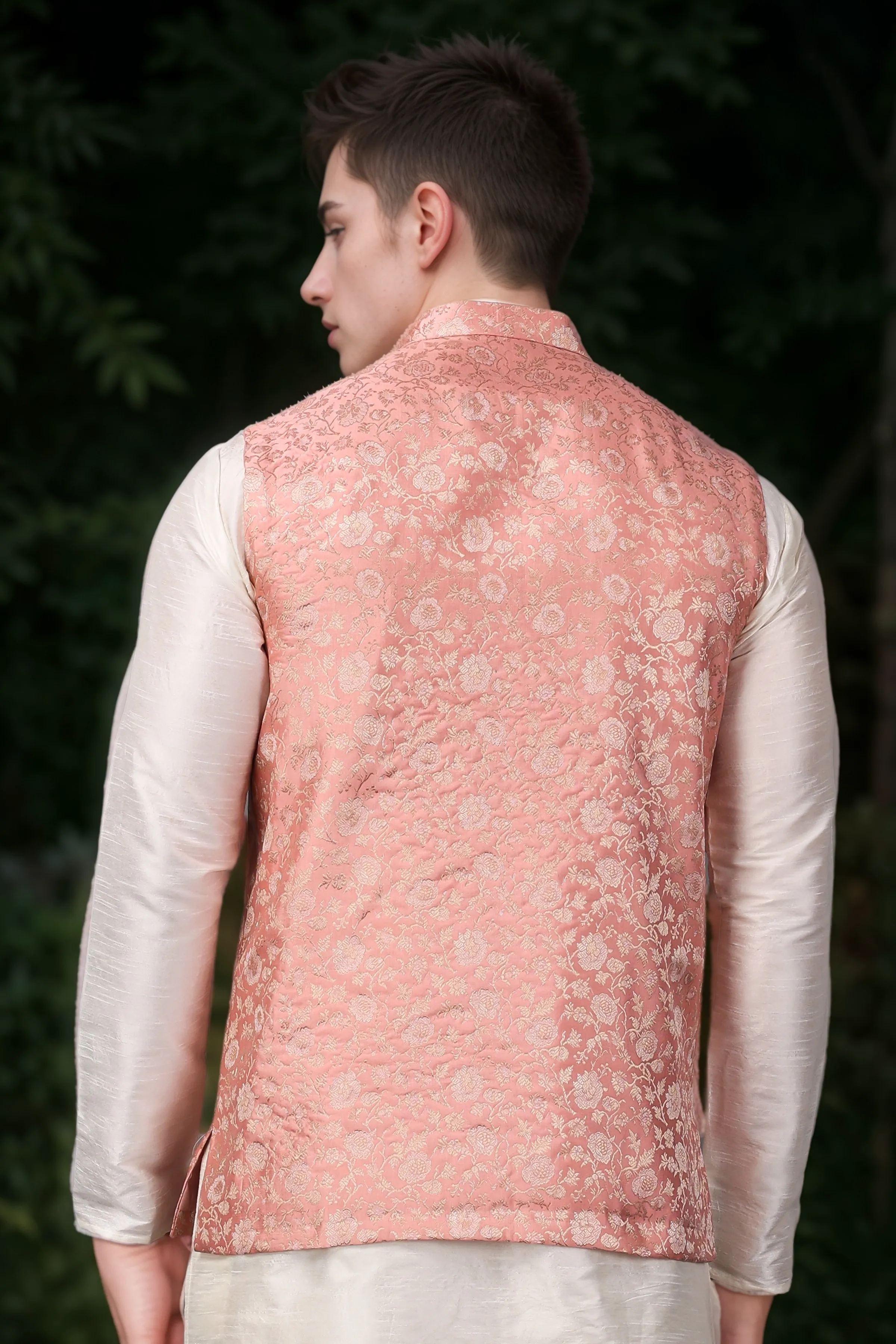 Coral Melody Brocade Vasket