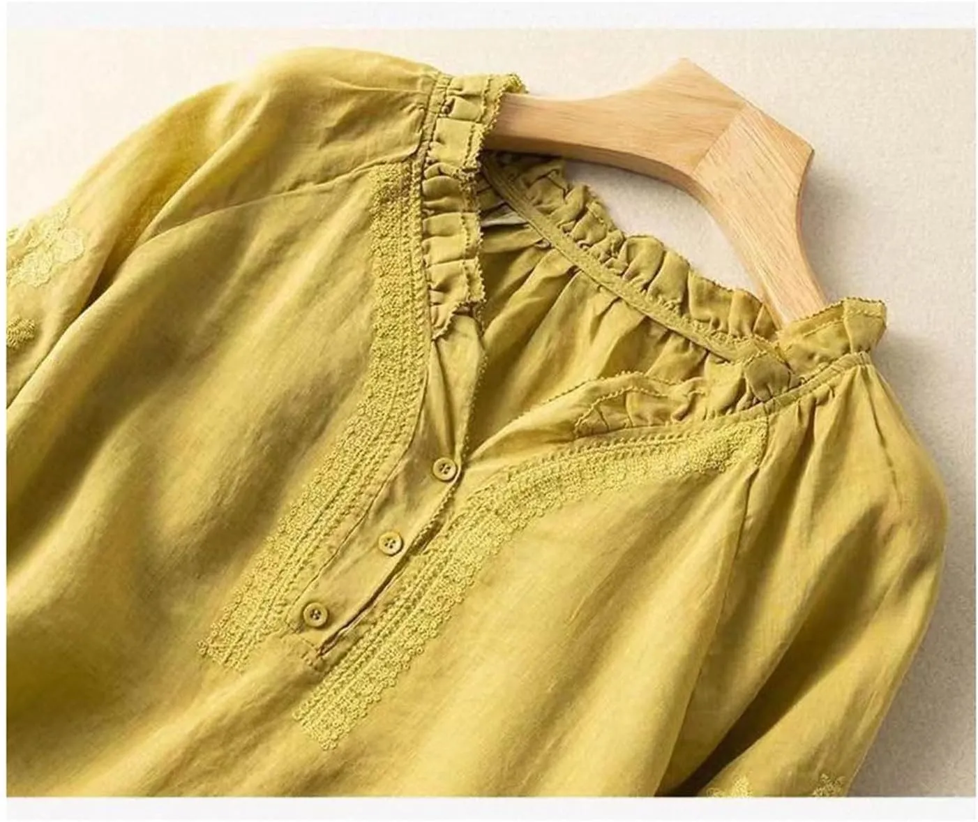 Cotton Linen Tops for Women Summer V Neck Tshirts 3/4 Sleeves Boho Embroidery Dressy Blouse 2025 Causal Loose Tunics