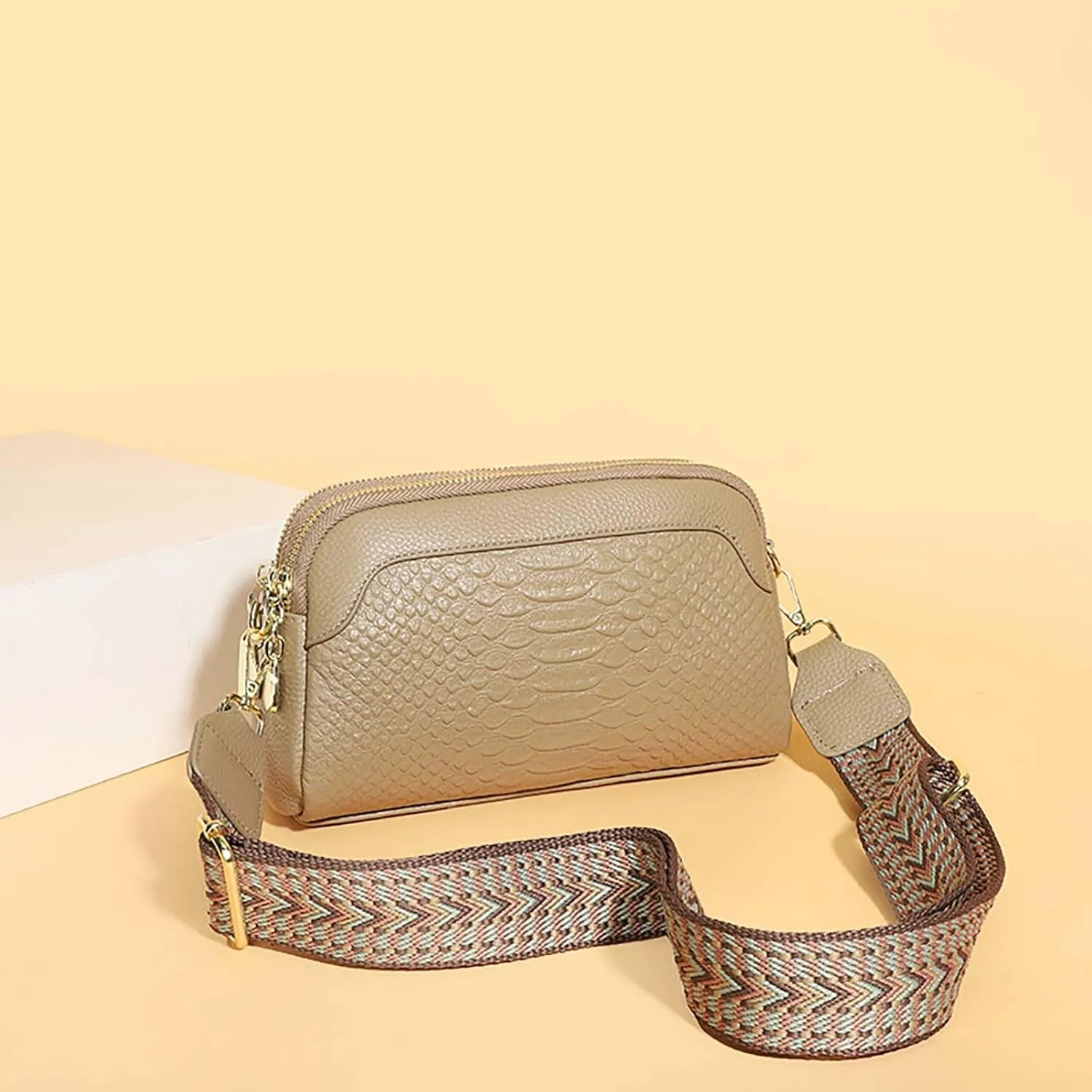 Crossbody Bags for Women Faux Leather Small Shoulder Purse with Adjustable Straps Simple Fashion Square Tote Bag