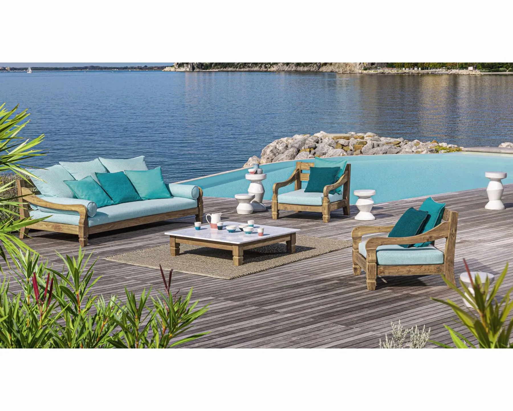 Jeko 11 Outdoor Coffee Table