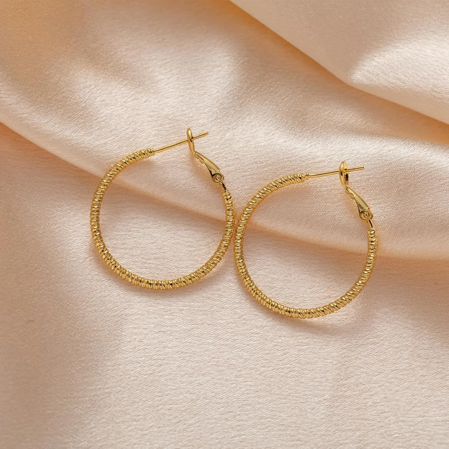 OOOPEL Gold Hoops Earrings for Women, 14k Real Gold Plated Big Earring Hoops Lightweight Earrings Hypoallergenic Large Sterling Silver Hoop Earring for Women 30MM 40MM 50MM 60MM