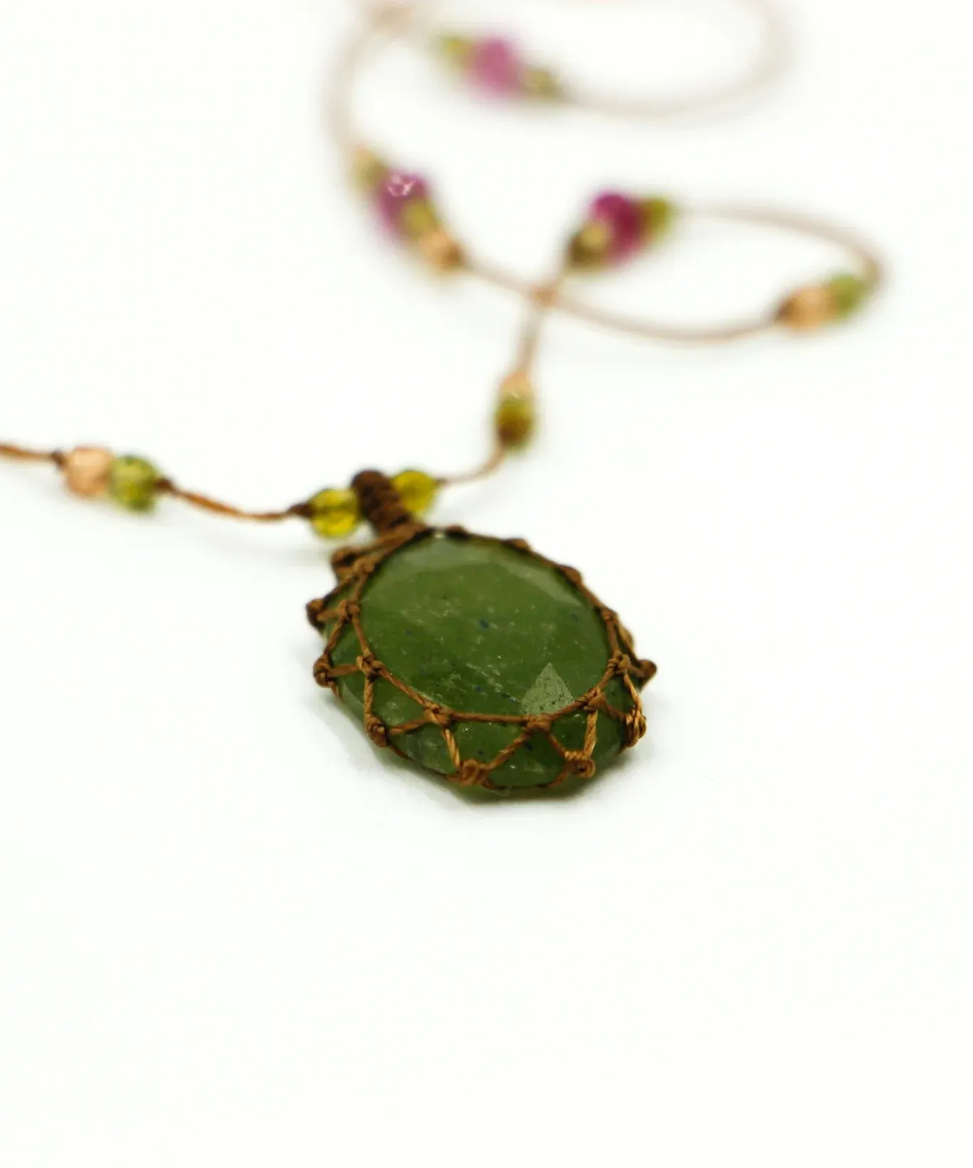 Sharing Tibetan Short Necklace Serpentine