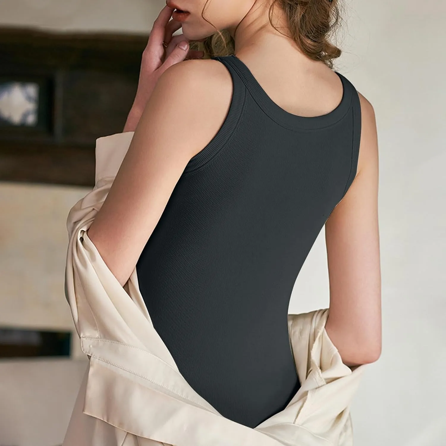 Tank with Built in Bra for Women Scoop Neck Spaghetti Strap Tank Top Ribbed Sleeveless Slim Fit Summer Casual Outfits