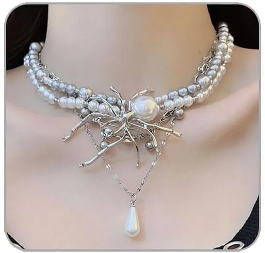 Vintage Gothic Spider Necklaces Black Crystal Spider Pendant Necklaces Layered Spider Pearl Necklaces Fashion Stacked Pearl Necklaces