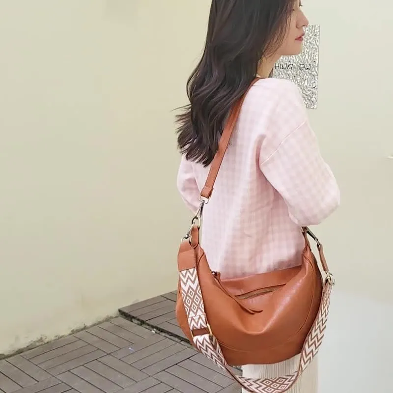 Women's Shoulder Bags Crescent Shape PU Leather Sling Bag Cute Hobo Tote Handbag Mini Clutch Purse with Zipper Closure