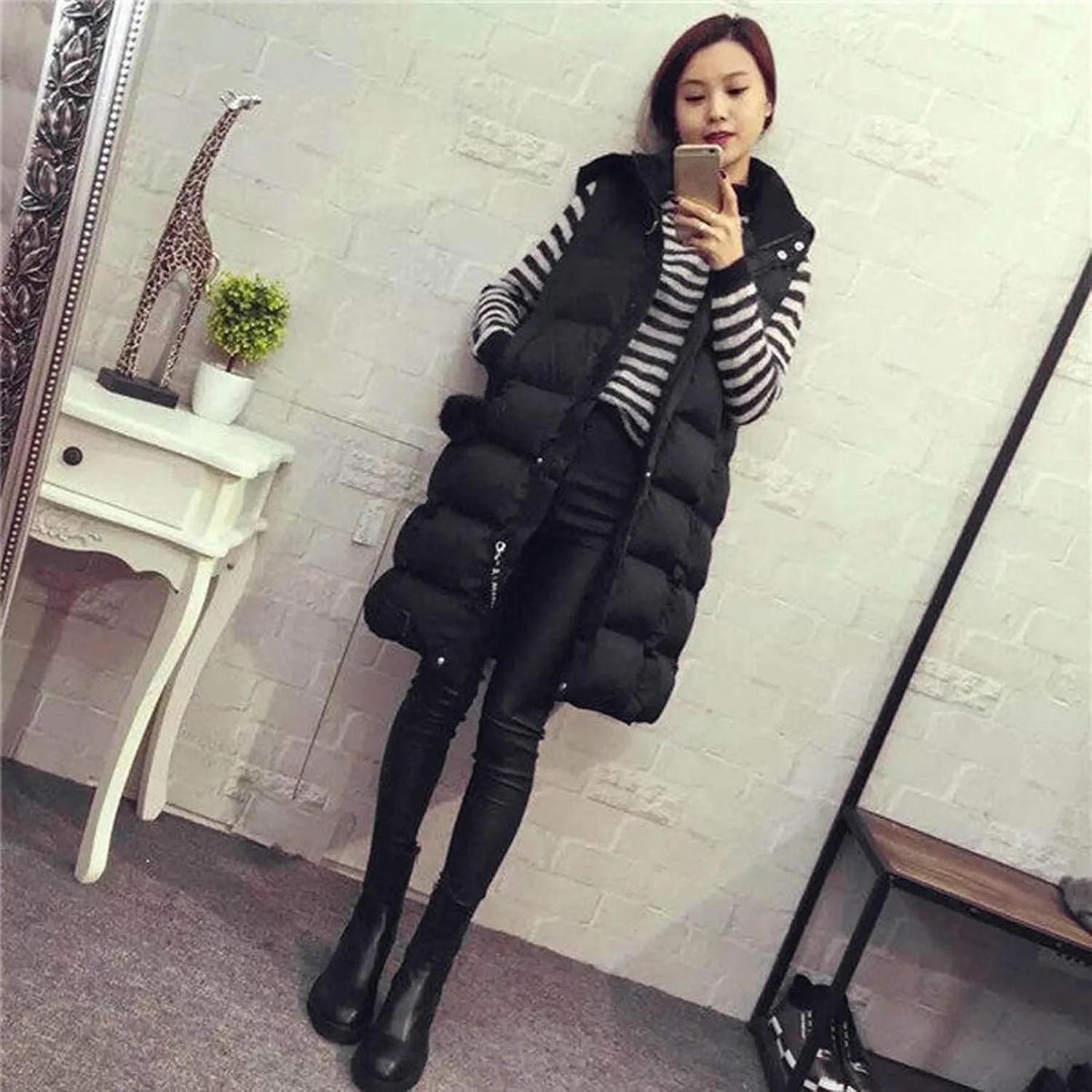 Womens Vests Outerwear Jacket Hooded Windproof Winter Coat with Recycled Insulation Down Jacket Coats with Pockets
